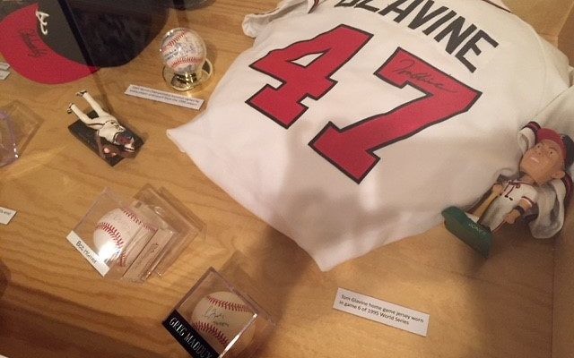 The jersey Tom Glavine wore in winning Game 6 of the 1995 World Series for the Braves is on display at the Breman. (Photo by Dave Schechter)