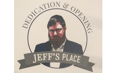The opening of Jeff’s Place featured a welcome from Rabbi Eliyahu Schusterman, Jewish teaching from Chabad Intown Rabbi Ari Sollish, speeches from recovery organizations, and some words from Jeff’s family and friends.