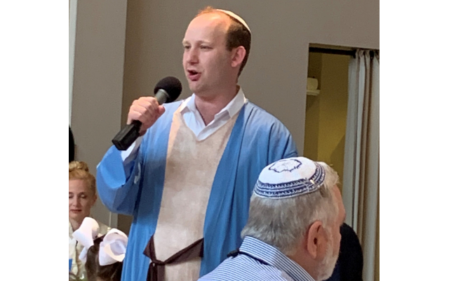 Rabbi Dorsch made for a fun exchange at Congregation Etz Chaim’s inaugural first night seder.