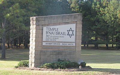 Temple B'Nai Israel in Albany faces challenging times.