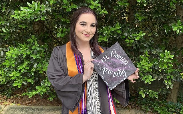 Lilli Jennison recently graduated from Kennesaw State University cum laude with a public relations degree.