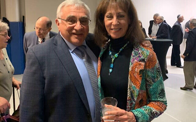 Lee and Arlene Katz at a pre-service reception in Lee’s honor at Temple Emanu-El.