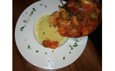 A winning entree was the Sagla’s Spris ($20) salmon over rice in a well-balanced berbere sauce with tomatoes, garlic and onions. Enough for second-day leftovers.