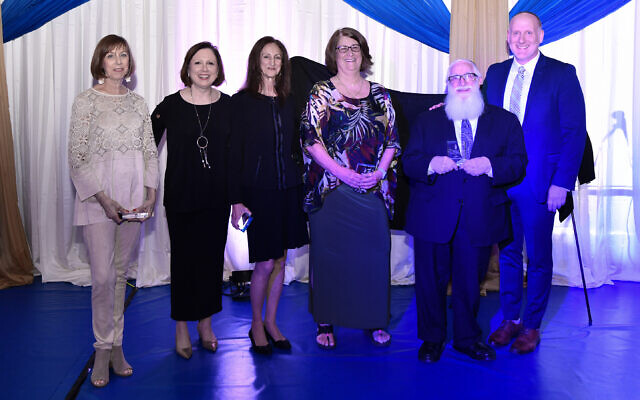 The event honored for 30 years of service: Robyn Cooper, Lisa Marks, Vicki Fink, Penny Eisenstein, and Rabbi Daniel Estreicher. awards were presented by Ari Leubitz, head of school.