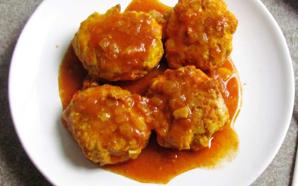 Passover Recipe: Keftes de Pescado Tomate - Atlanta Jewish Times
