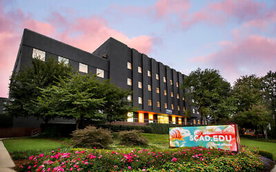 SCAD has a diverse and collaborative learning environment that crosses many artsy curricula.