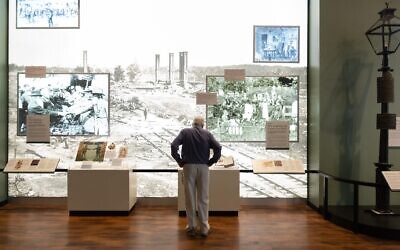 Courtesy of Atlanta History Center // A visitor explores the history center exhibition, “Cyclorama: The Big Picture.”