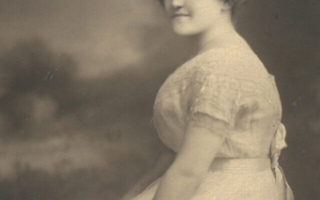 Lizzie Jacobs Sheinbaum was the first AA Sisterhood president in 1920.