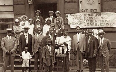 The Moorish Zionist Temple, Harlem, NY, 1929 (James Van Der Zee/The Folklore Research Center, Hebrew University of Jerusalem via the National Library of Israel Digital Collection)