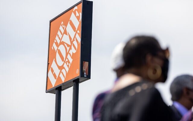 The Home Depot in Decatur. //Nathan Posner for the AJT