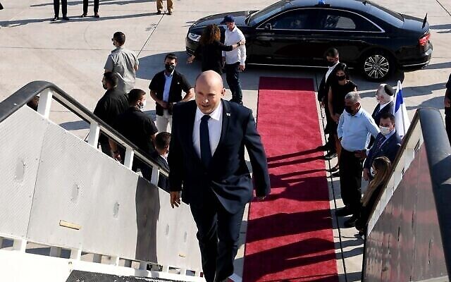 Prime Minister Naftali Bennett departs for Washington, on August 24, 2021. (Avi Ohayon/GPO)