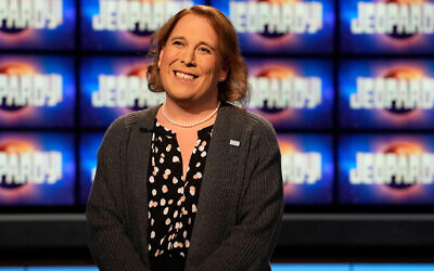 Current Jeopardy! champ Amy Schneider has captured the hearts of viewers.