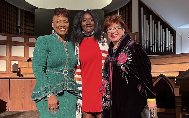 Miriam Raggs, center, flanked by Bernice King, left, and Susannah Heschel, right. (Photo by Victoria Raggs)