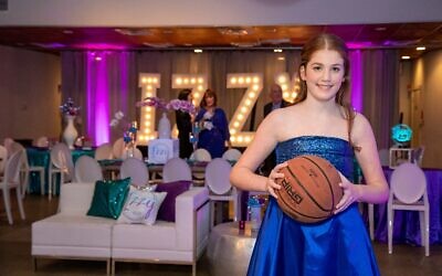 Izzy’s love of basketball was the main theme // Dani Weiss Photography.