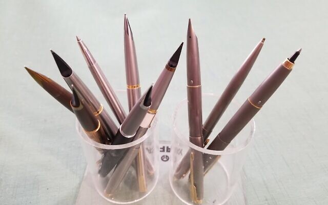 One-piece pens.