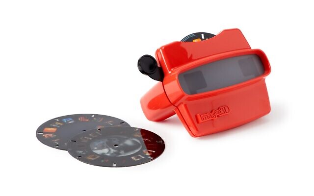 The Reel Viewer is a retro-style toy that’s fun and creative.