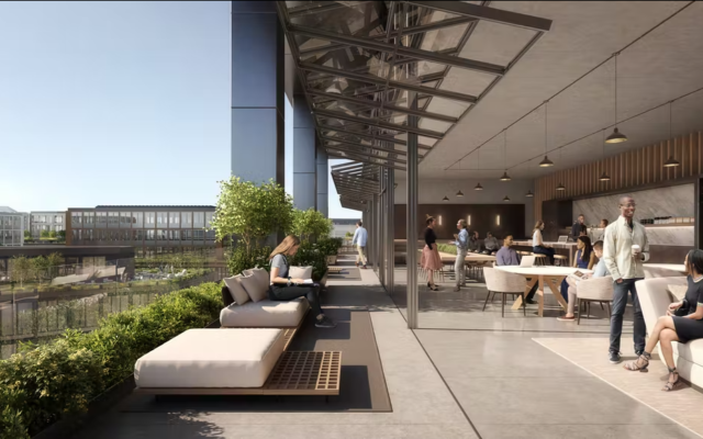 One Centennial Yards is designed to provide open-air environments on every floor, with terraces on every level, large retractable doors on the building’s amenity floor, and landscaped rooftops. The building was designed with the post-pandemic workspace in mind, providing tenants with opportunities to gather and connect outdoors.