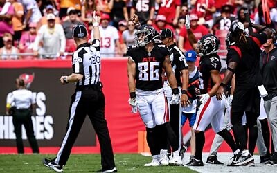 An alum of The Maccabiah Games who grew up in an observant household in New Jersey, the Atlanta Falcons’ Anthony Firkser (No. 86) continues to teach teammates and opponents about Jewish culture and values. // Photo courtesy of Atlanta Falcons.
