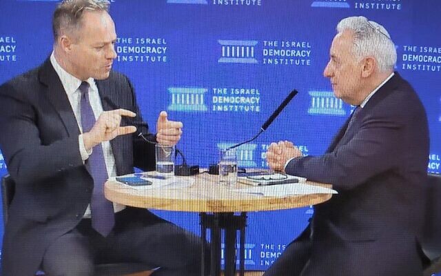 JFNA President and CEO Eric Fingerhut (right) directed questions to IDI President Yohanan Plesner.