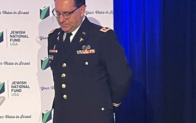 Dr. Brian Nadolne (Major, Georgia National Guard) led the “Pledge of Allegiance.”