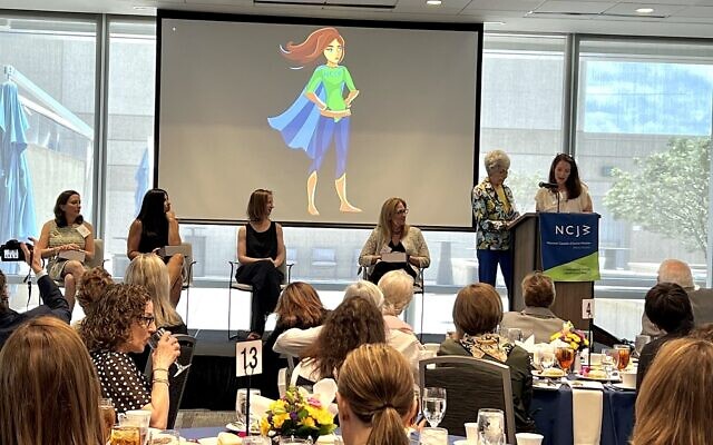NCJW Atlanta’s Sheroes co-chairs, Diana Silverman and Rachel Silverman, preside over the sold-out luncheon.