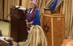 Bunny Maron delivered her bat mitzvah message at Sunrise of Huntcliff Summit.