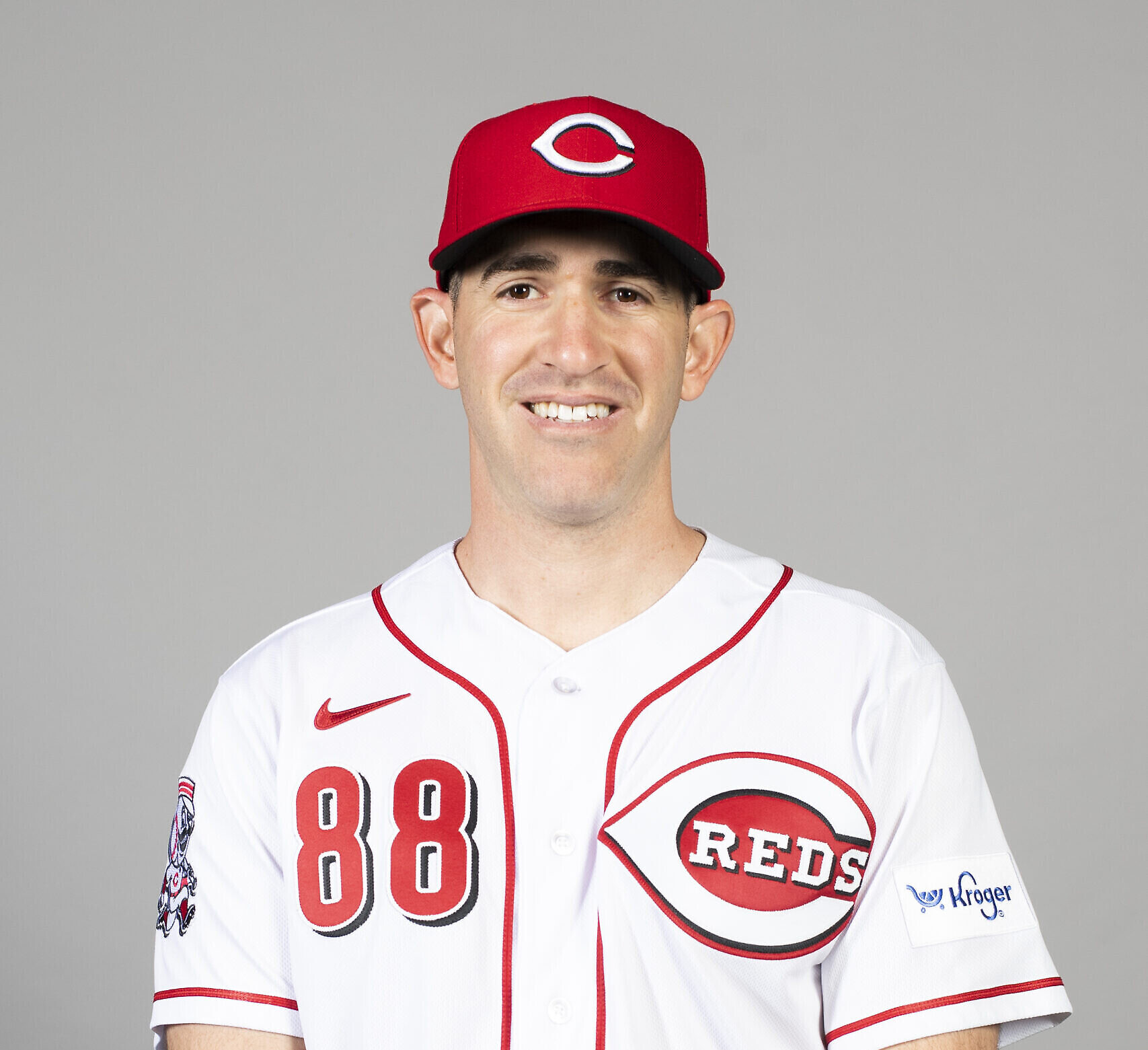 Reds uniforms to now include Kroger logo