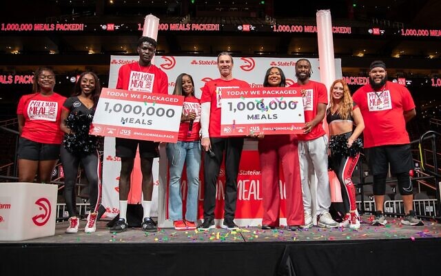 More than 5,000 volunteers took part in the Atlanta Hawks and State Farm’s largest single-day community initiative this year.