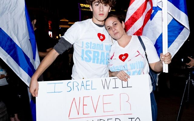 Some of the young people who turned out to support Israel in Las Vegas Sunday, in a rally organized by the Israeli-American Council // Photo credit: Tonya Harvey