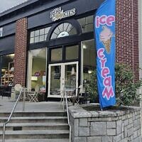 Ali’s Cookies, located at 1561 North Decatur Road, has dealt with pro-Palestinian protesters after the store owners decided to display an Israeli flag in the store.