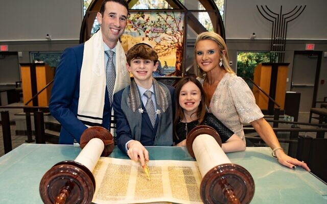 Jaron, and sister, Alexa, in front of Elliot and Shelley at the B’nai Torah ceremony // All Photos by Brad and Patti Covert Scenesations