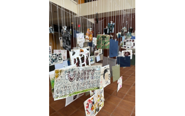 To help students process the ongoing war in Israel, AJA parent coordinator Niffy Cohen, along with school counselor Silvia Miller, led an art project entitled, “Between Hope & Despair.”