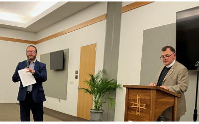 Rabbi Brad Levenberg of Temple Sinai and the Rev. Bill Murray of Holy Innocents Episcopal Church led a discussion about religion and war.