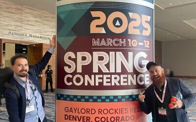 SmartUp was invited to present their revolutionary AI solution to the national UniPro conference in Denver. UniPro is one of the largest food distributors in the U.S. Pictured are (left) Max Mardones, SmartUp CEO, and Moishe Shemtov, SmartUp U.S. Country Manager.