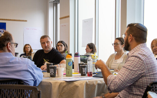 B’Yachad Atlanta participant Joe Kocevar, from Temple Kol Emeth, along with other team members // All photos by Sophie Mortman/18Doors B’Yachad Atlanta participant Joe Kocevar, from Temple Kol Emeth, along with other team members // All photos by Sophie Mortman/18Doors