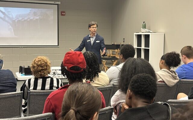 Jeffrey Stepakoff is leading an ambitious program to develop the next generation of Georgia film writer and directors. Jeffrey Stepakoff is leading an ambitious program to develop the next generation of Georgia film writer and directors.
