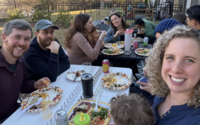 Alexandra Toren, service ambassador with Repair the World Atlanta, hosted a Friendsgiving centered on meaningful Jewish service amid SNAP disruptions.