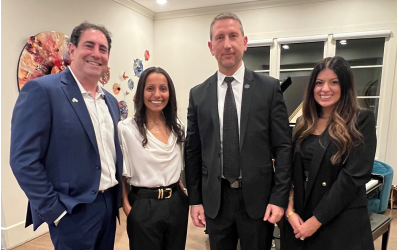 Eitan Weiss (second from right), new Consul General to the Southeast, poses with hosts, Delilah and Steven Cohen, and Alexa Crista, director of Jewish Community Affairs.