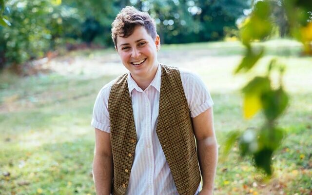 Congregation Bet Haverim welcomes Batya Levine to serve as artist-in-residence from Feb. 20-22 // Photo Credit: Batya Levine Congregation Bet Haverim welcomes Batya Levine to serve as artist-in-residence from Feb. 20-22 // Photo Credit: Batya Levine