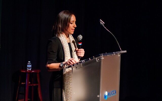 Dr. Michele Melamed spoke about Jewish resiliency among medical professionals at the JMPN Chanukah event on Dec. 21 // All photos by Jaron Rabman