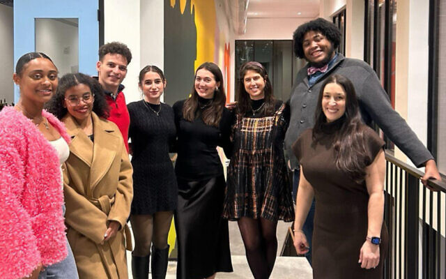 Student leaders Thurneisha Keys, Chloe Weston, Jonathan Kuttner, Shira Lynn, Chloe Glazer, and Linden Young with Repair the World Atlanta are pictured with staff members, Sheefra Blumenthal and Sara Tasini Slag // Photo Credit: Tessa Scharff Student leaders Thurneisha Keys, Chloe Weston, Jonathan Kuttner, Shira Lynn, Chloe Glazer, and Linden Young with Repair the World Atlanta are pictured with staff members, Sheefra Blumenthal and Sara Tasini Slag // Photo Credit: Tessa Scharff