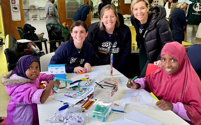 The Davis Academy moms volunteered at Save-A-Child’s Heart, visiting with children who are brought to Israel from around the world for life-saving cardiac care. Save-A-Child’s Heart is also the organization that Davis Academy students supported this year through its school-wide tzedakah drive.