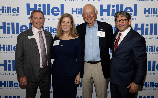 (From left) Steve Oppenheimer, Alli Medof, Mike Leven, Rabbi Larry Sernovitz // Photo Credit: Glenn Prince Photography (From left) Steve Oppenheimer, Alli Medof, Mike Leven, Rabbi Larry Sernovitz // Photo Credit: Glenn Prince Photography
