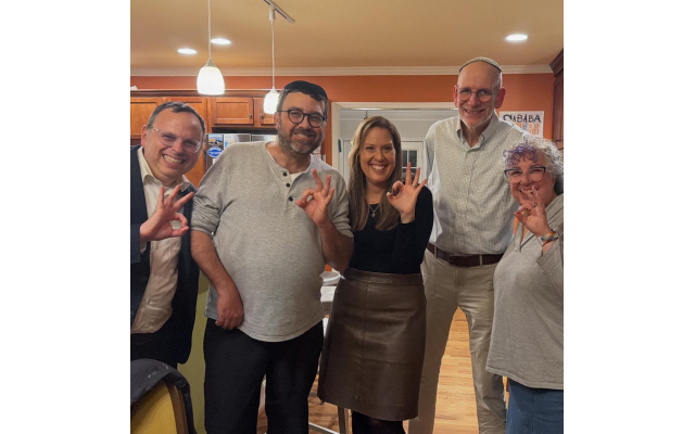 (From left) Rabbi Adam Starr, Eitan and Leora Ashman, and Jeff and Barbara Weener. (From left) Rabbi Adam Starr, Eitan and Leora Ashman, and Jeff and Barbara Weener.