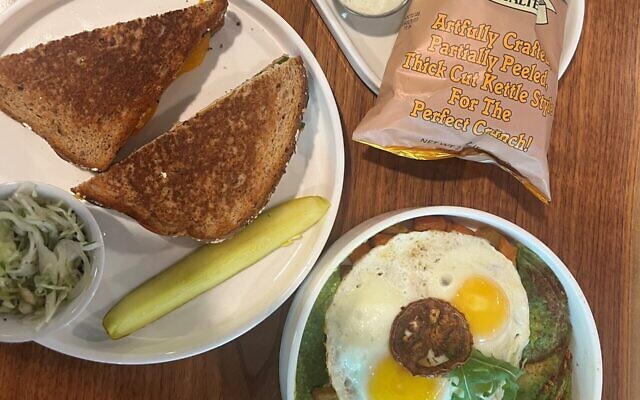 Honey & Challah succeeds because of its variety, on-trend cuisine, and AKC certification.