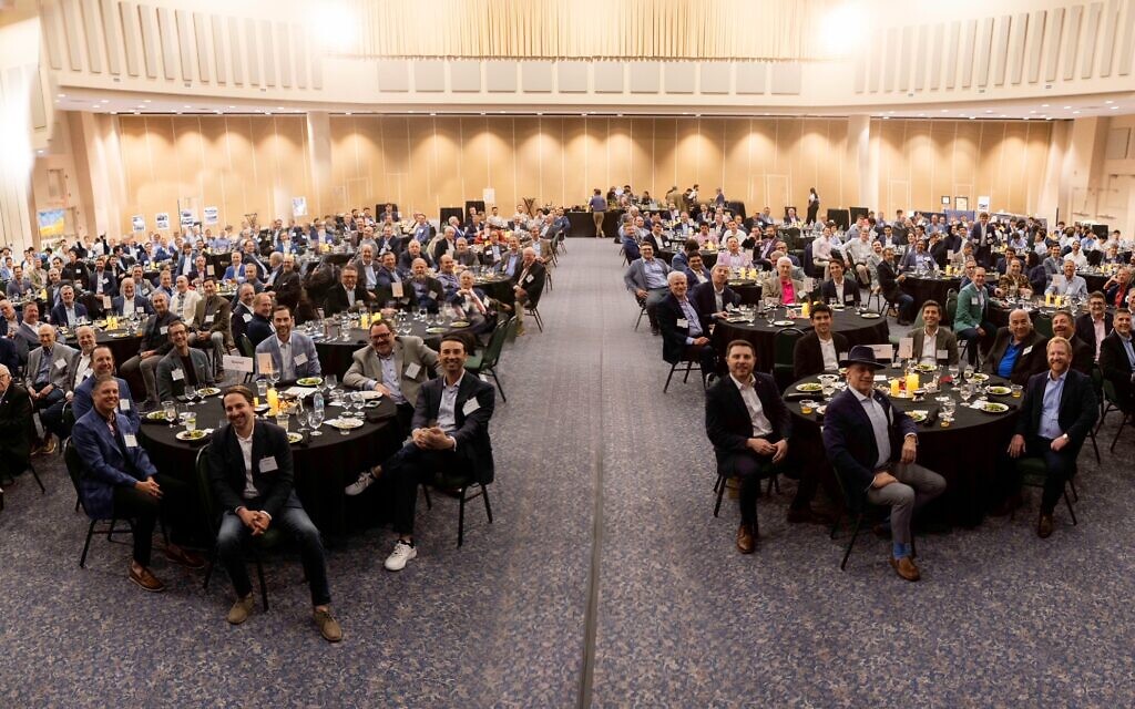 More than 350 alumni and undergraduates attended the banquet // All photos by Dillon Meyer