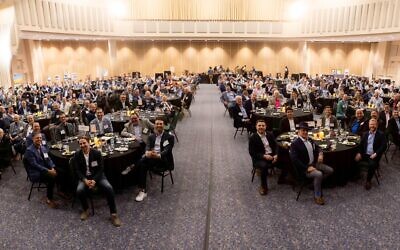 More than 350 alumni and undergraduates attended the banquet // All photos by Dillon Meyer
