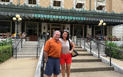 Dr. Jerry and Linda Richman enjoy Hot Springs.