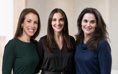 (Left to Right) Abi Cohen, Jenna Shulman, and Beth Friedman at a juLuv matchmaking retreat // Photo courtesy of juLuv