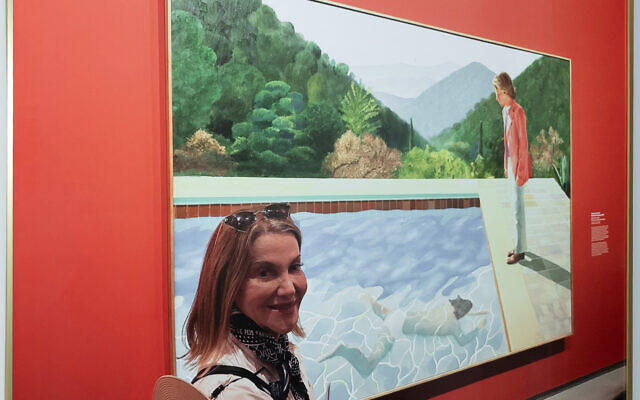 Ellen posed in front of a David Hockney painting in the Louis Vuitton Museum in Paris when she recognized the model of their outdoor pool.